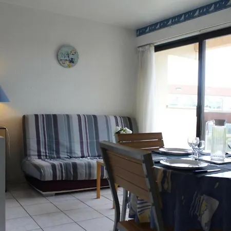 2 Pieces, 4 Couchages, La Rochelle - Proche Plage, Piscine, Tennis, Parking Prive - Fr-1-246-170
